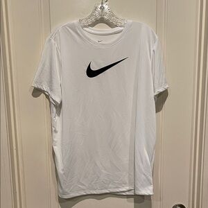 Nike Women’s Dri-Fit White Short Sleeve Tee with Black Swoosh, Size XL